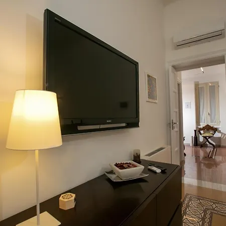 アパート Abate Luxury Interno 3 バーリ