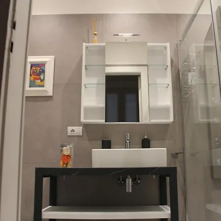 アパート Abate Luxury Interno 3 バーリ